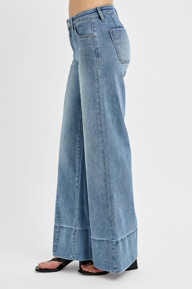 Mid Rise Wide Flare Jean
